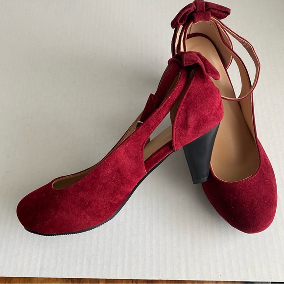Red Cutout Heel - Picture 6 of 9
